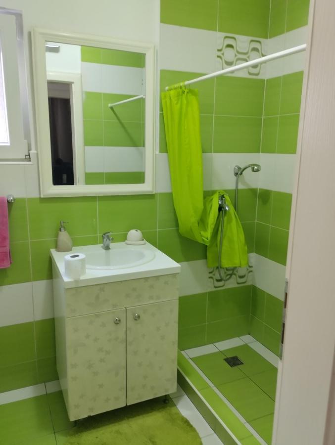 Apartman All Seasons Hotonj Екстер'єр фото
