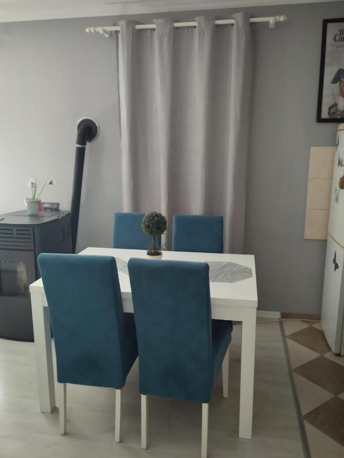 Apartman All Seasons Hotonj Екстер'єр фото